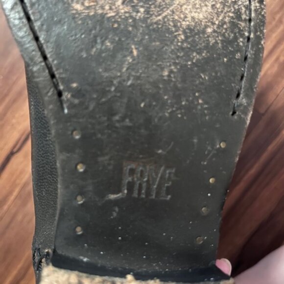 Frye Melissa Angle Short Chelsea Boot; Slate Color, Size 8 - Picture 7 of 7